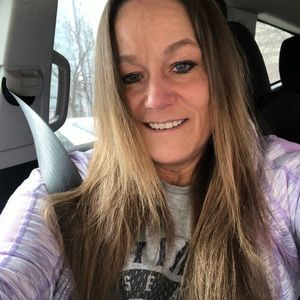 Meet your Posher, Charvette